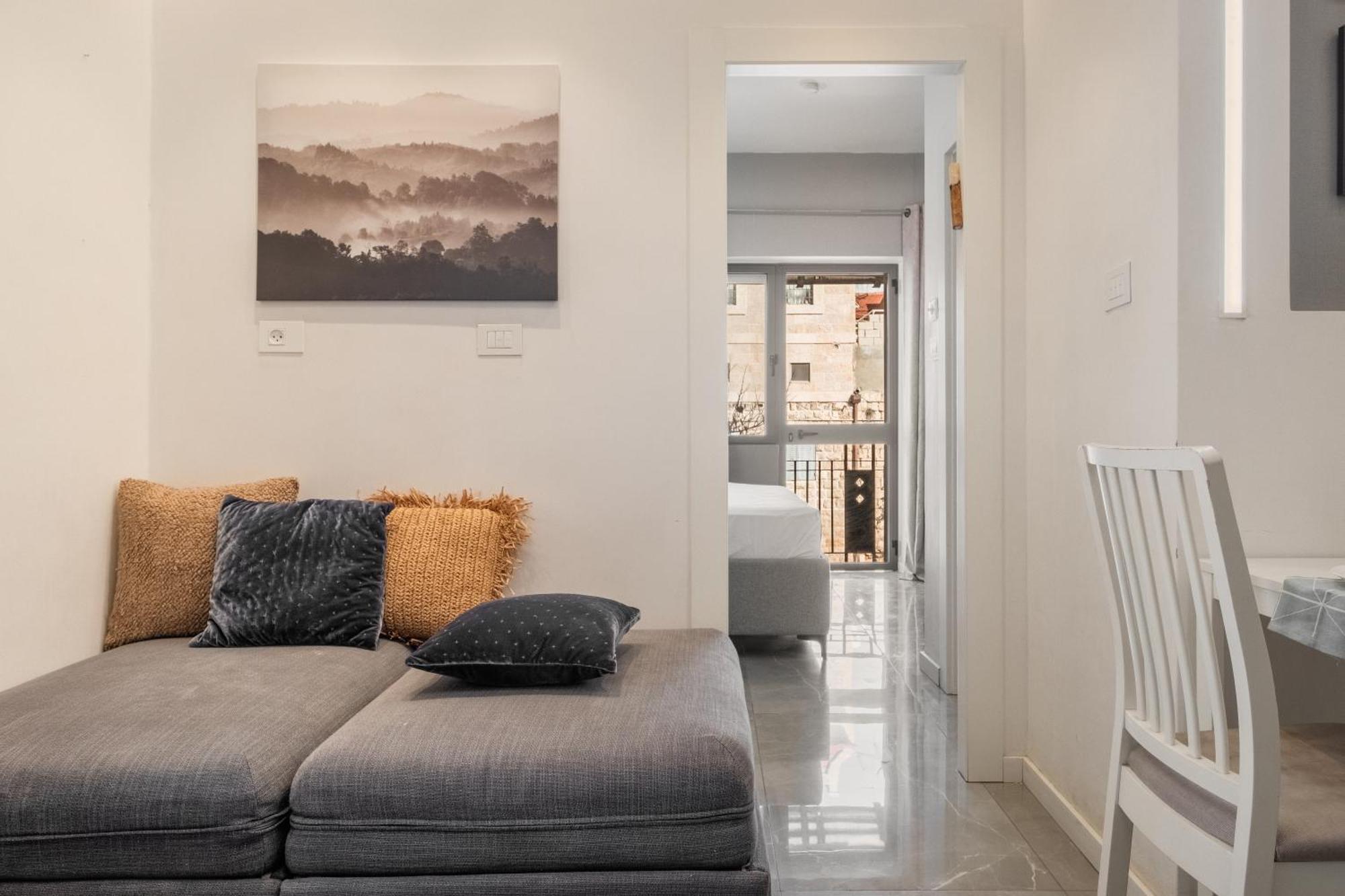 Dinning Room, Bedroom And Balcony Kudüs Dış mekan fotoğraf