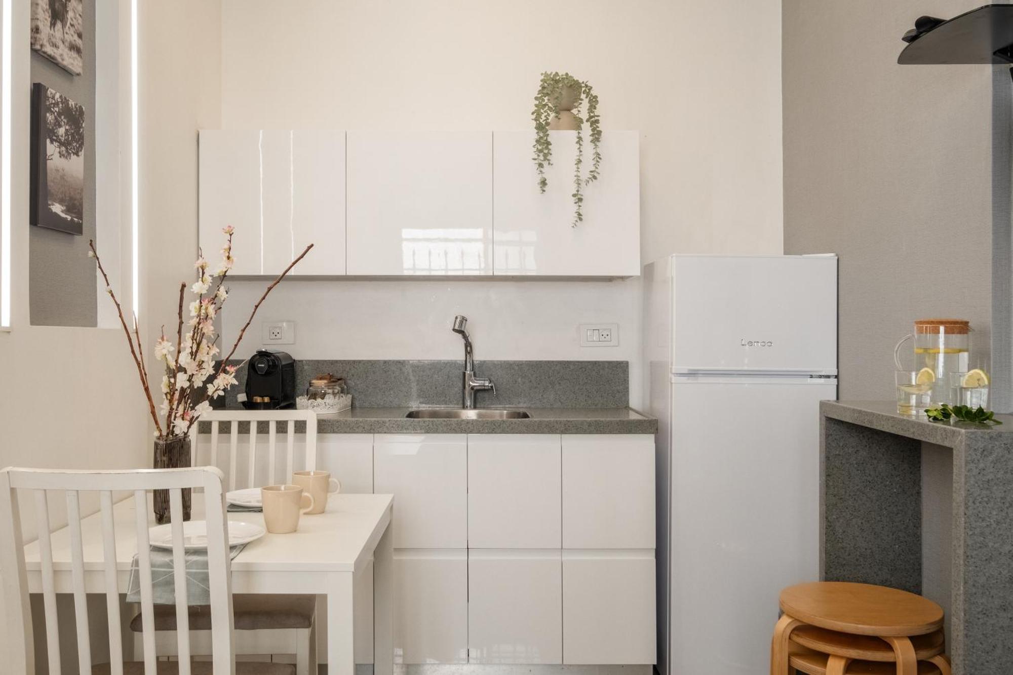 Dinning Room, Bedroom And Balcony Kudüs Dış mekan fotoğraf