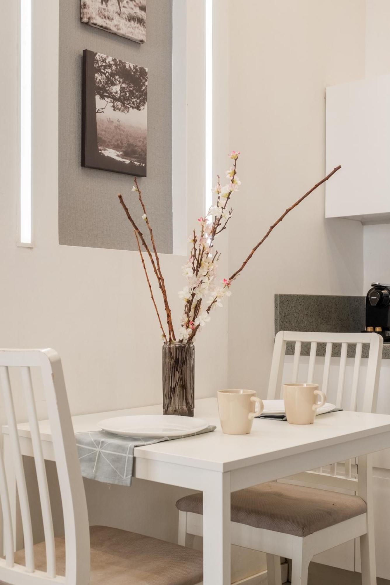 Dinning Room, Bedroom And Balcony Kudüs Dış mekan fotoğraf